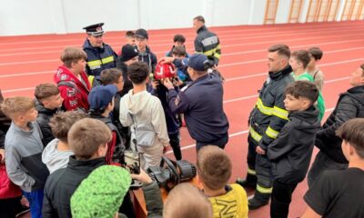 foto: peste 300 de copii și profesori de la liceul