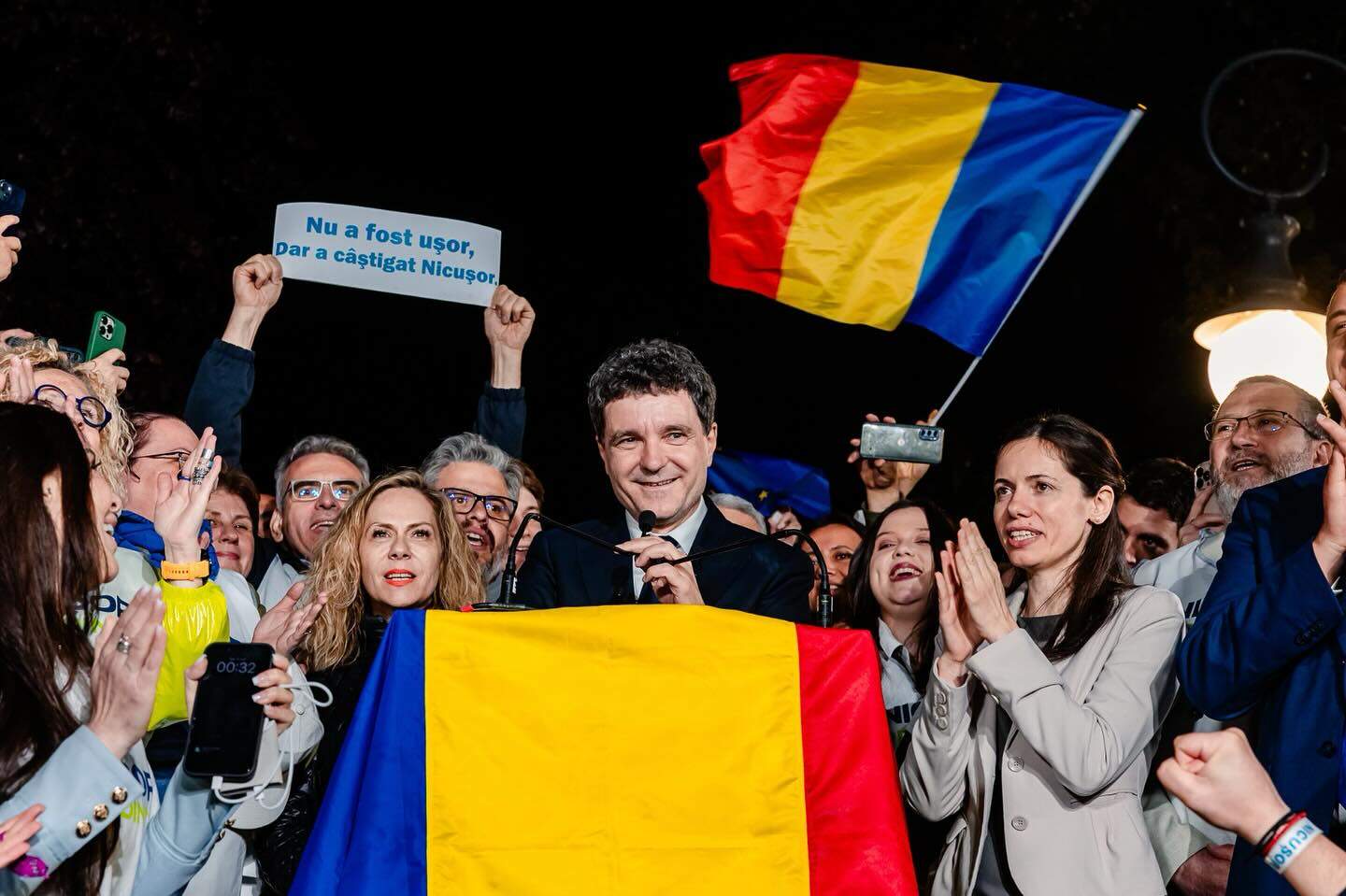 nicușor dan, după câștigarea alegerilor prezidențiale: „românia începe o nouă