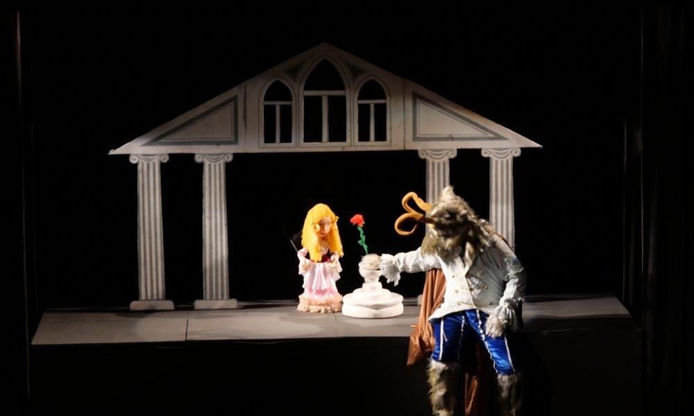 spectacolul „frumoasa şi bestia, la teatrul „vasilache” botoșani