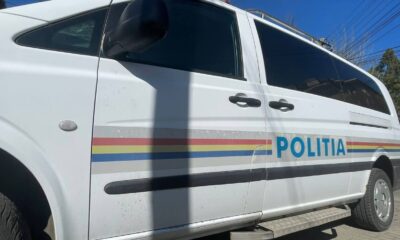 percheziții derulate de poliția alba în argeș: doi tineri au