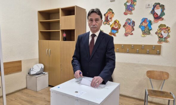 președintele consiliului județean alba, ion dumitrel, a votat imediat după