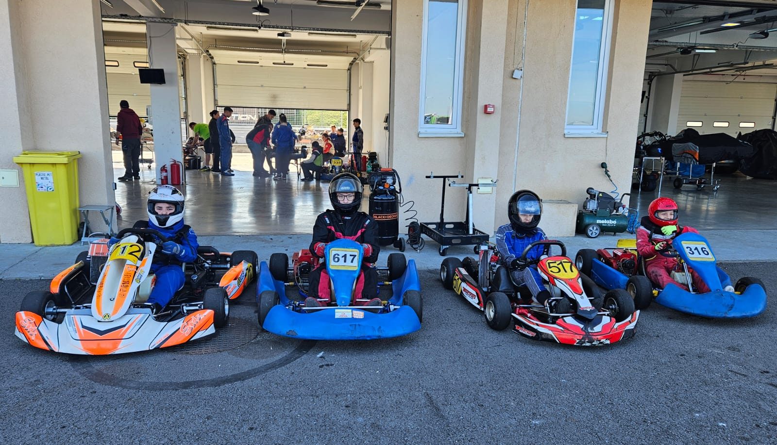 rezultate remarcabile pentru echipa de karting a palatului copiilor din