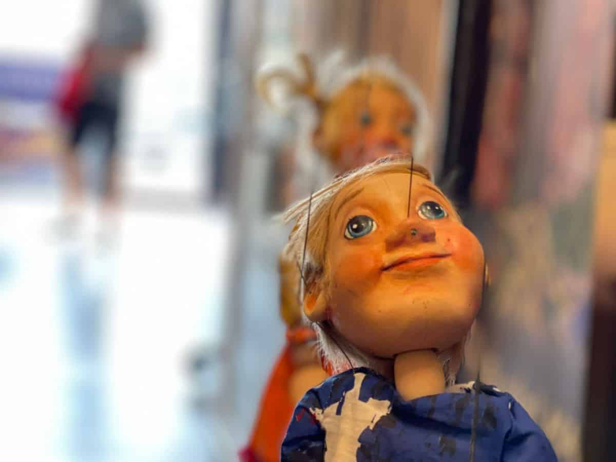 teatrul de păpuși „prichindel” sărbătorește ziua internațională a copilului. program