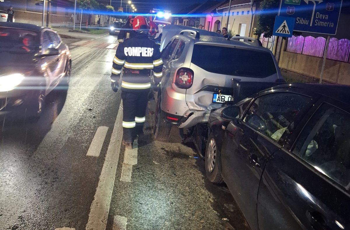 video accident rutier la sebeș: patru autoturisme implicate. trafic îngreunat