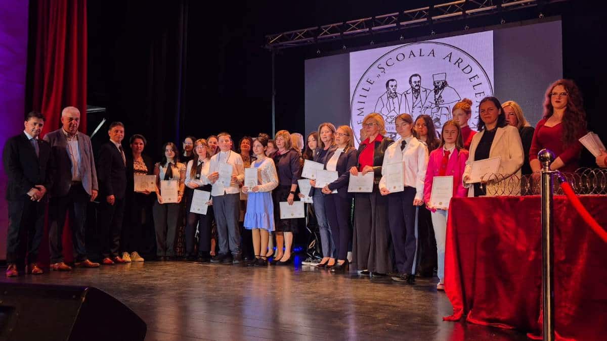 video: gala performerilor 2025. elevi olimpici din alba și profesorii