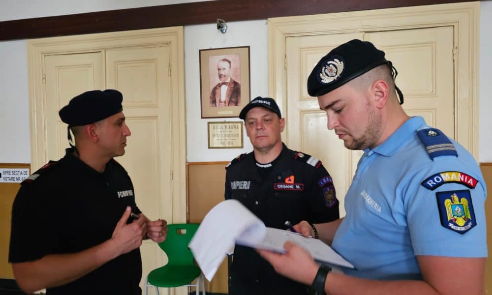 botoșani: secțiile de vot, asigurate pe timpul nopții de efectivele