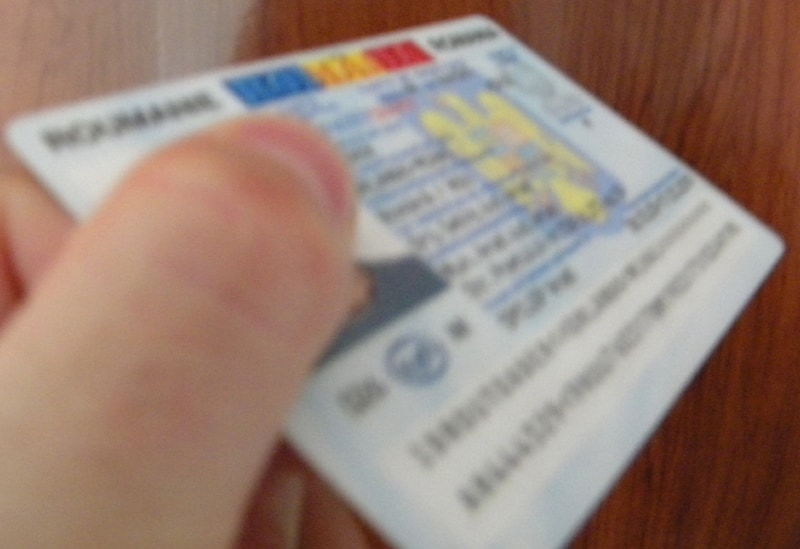 cartea de identitate, obligatorie la cumpărături? ce aduc noile reguli
