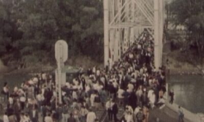 documentar: 35 de ani de la primul „pod de flori”