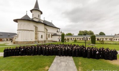 sinaxa monahală mitropolitană cu stareții și starețele mănăstirilor din cuprinsul