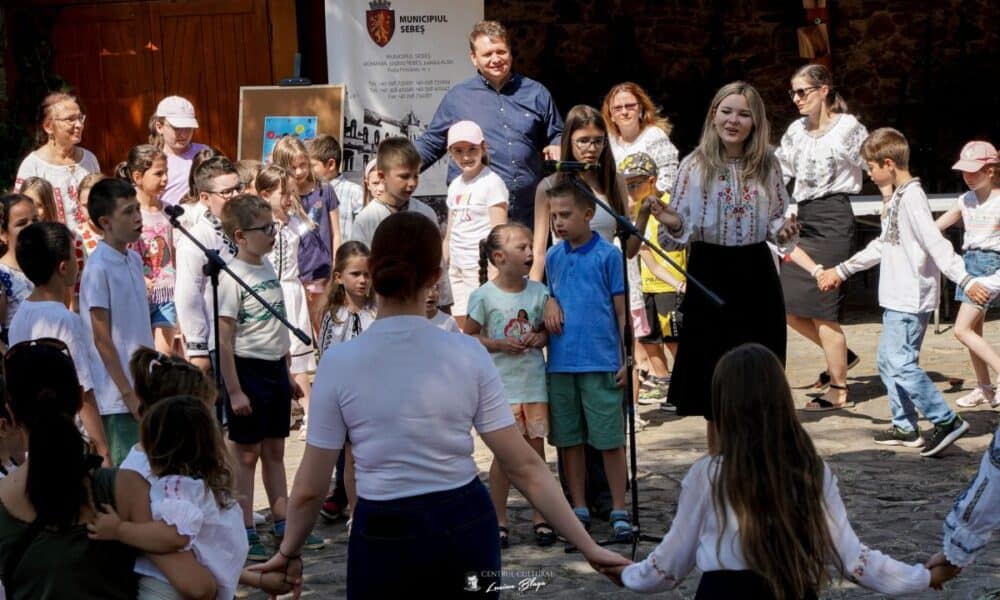 foto: „biblioteca de vancață”, la sebeș. ziua iei românești și