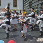 video: dansuri populare și recitaluri în curtea consiliului județean –