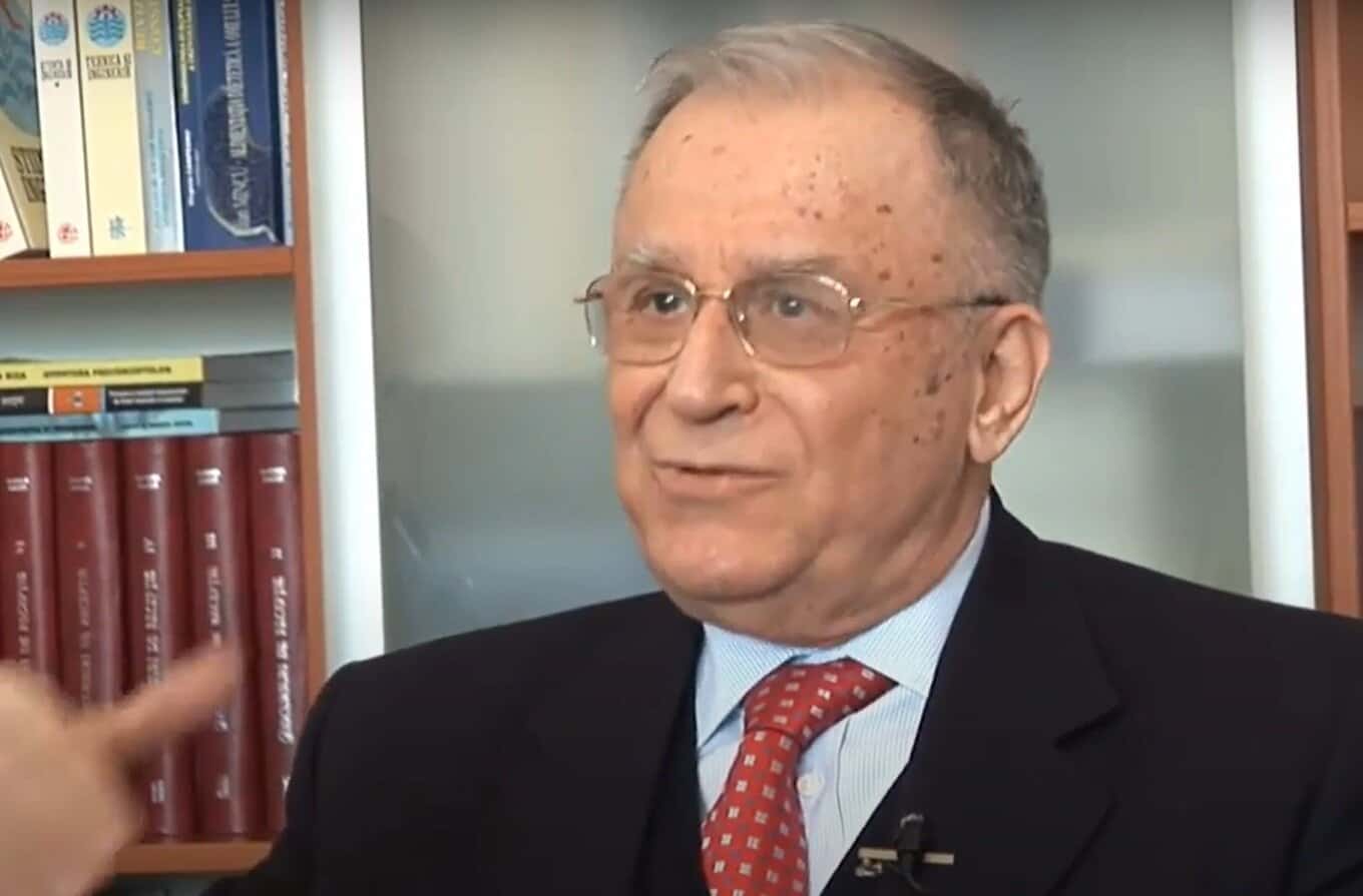 fostul președinte ion iliescu, în stare critică. spitalul „prof. dr.
