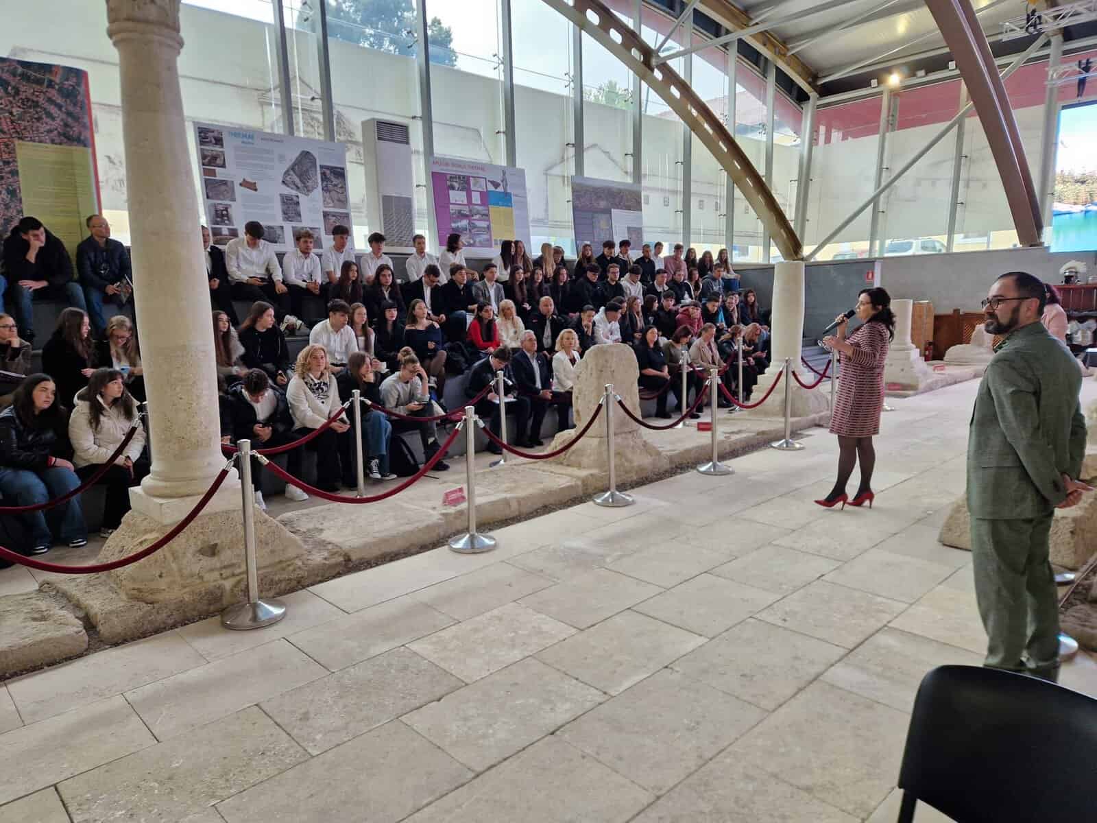 foto: erasmus days 2025, la alba iulia. conferința „uniți prin