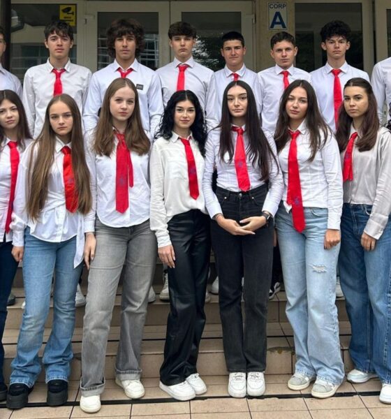 sondaj: balul bobocilor 2025 la colegiul național „lucian blaga” din