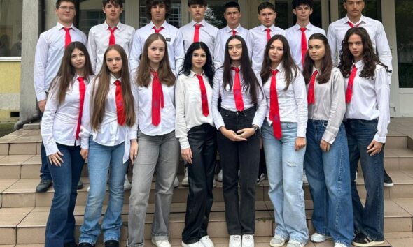 sondaj: balul bobocilor 2025 la colegiul național „lucian blaga” din