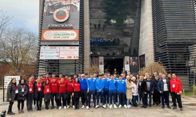 foto: elevi de la liceul cu program sportiv „florin fleșeriu”