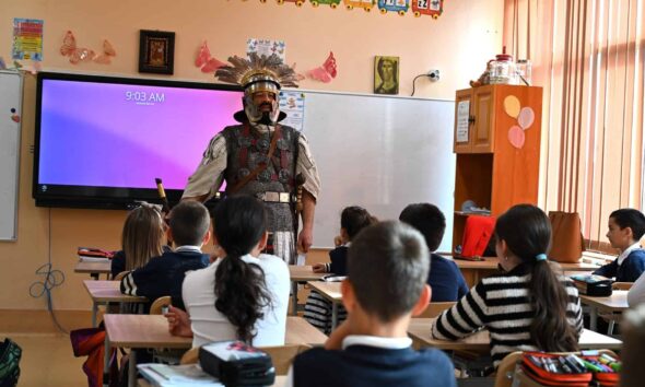 „marea breaslă a micilor meșteri” ajunge în școli. demonstrații educative